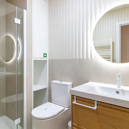 Coastal 2br Near Metro With Ac By Lovelystay * Matosinhos (Porto)